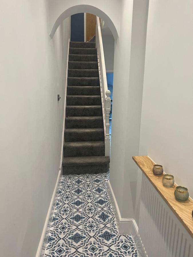 Luxury 2 Bed Apartment Great Location Stoke-on-Trent Exteriör bild
