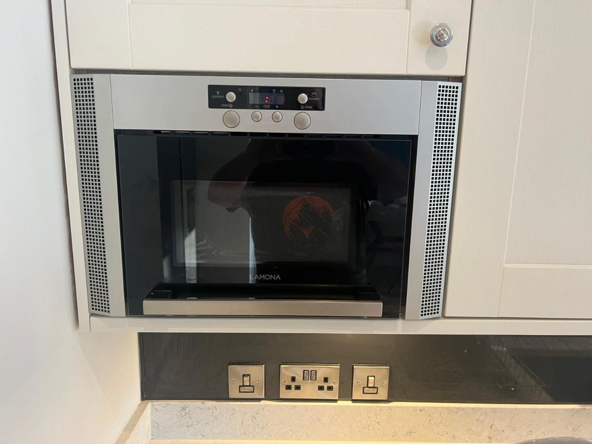 Luxury 2 Bed Apartment Great Location Stoke-on-Trent Exteriör bild